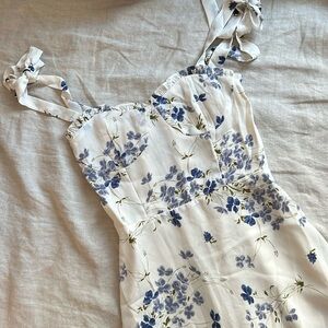 Floral dress. No tags.
